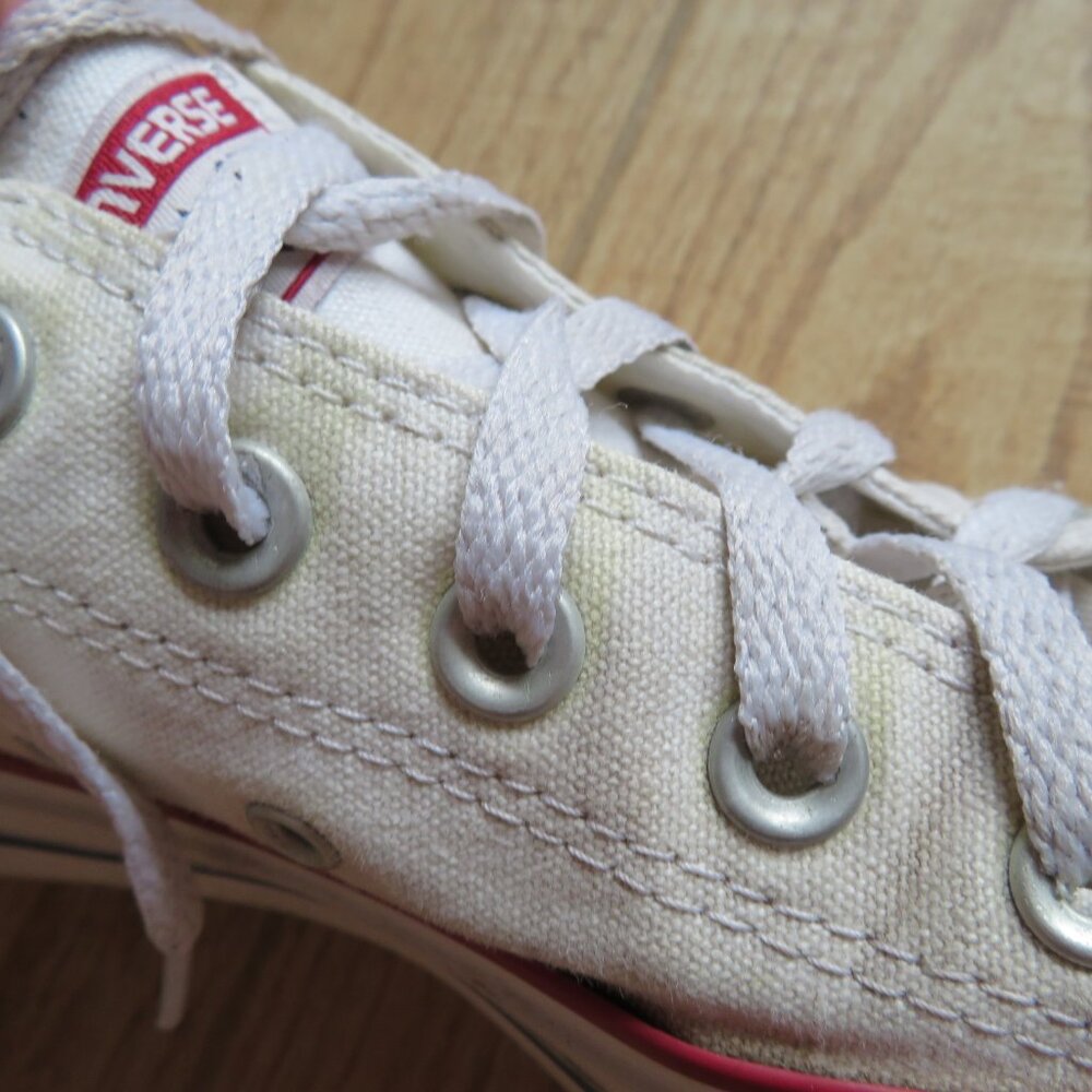 Converse Chuck Taylor All Star White Low Top Sneakers Women's 6 Men's 4 - Picture 11 of 11